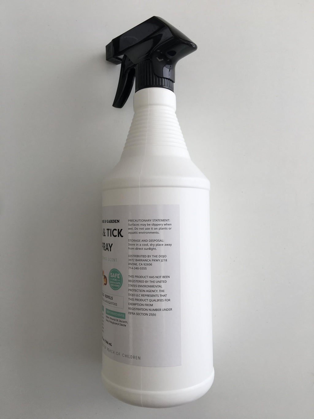 Flea and Tick Spray for Dogs & Cats 32oz L4604
