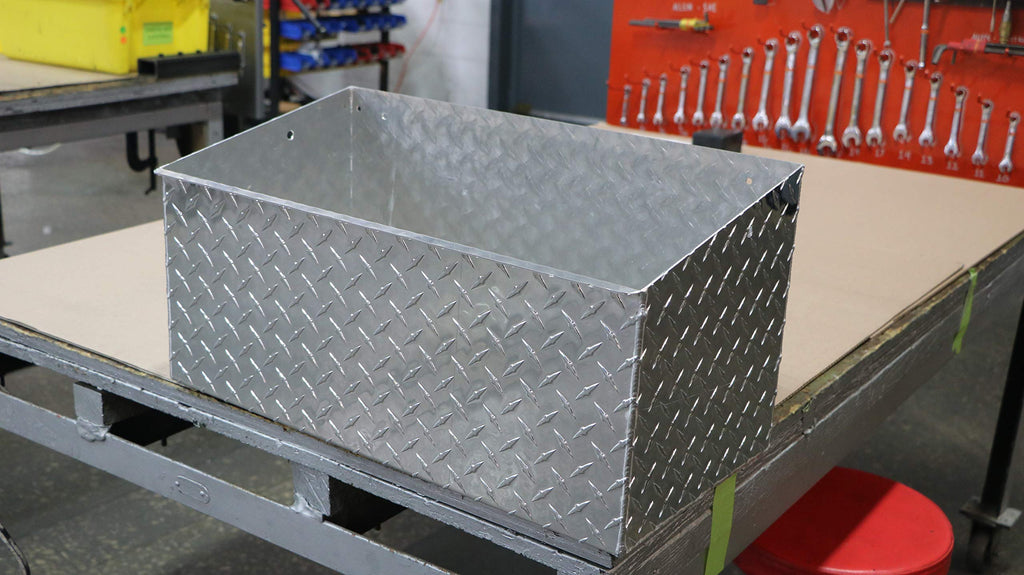 Heavy Duty Dual Gas Can Holder with Base for 5 Gallon Jugs D61408